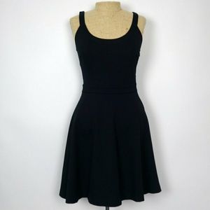 Banana Republic knit dress -- with POCKETS! 🥳